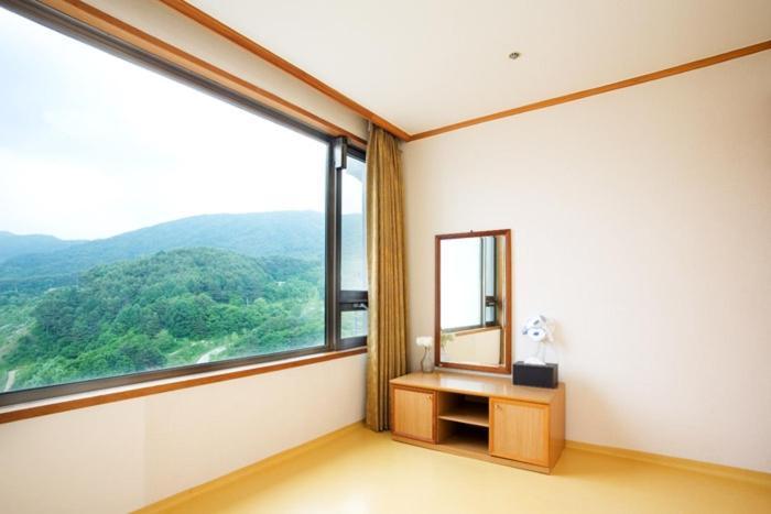 Wellihilli Park Resort Hoengseong Exterior foto