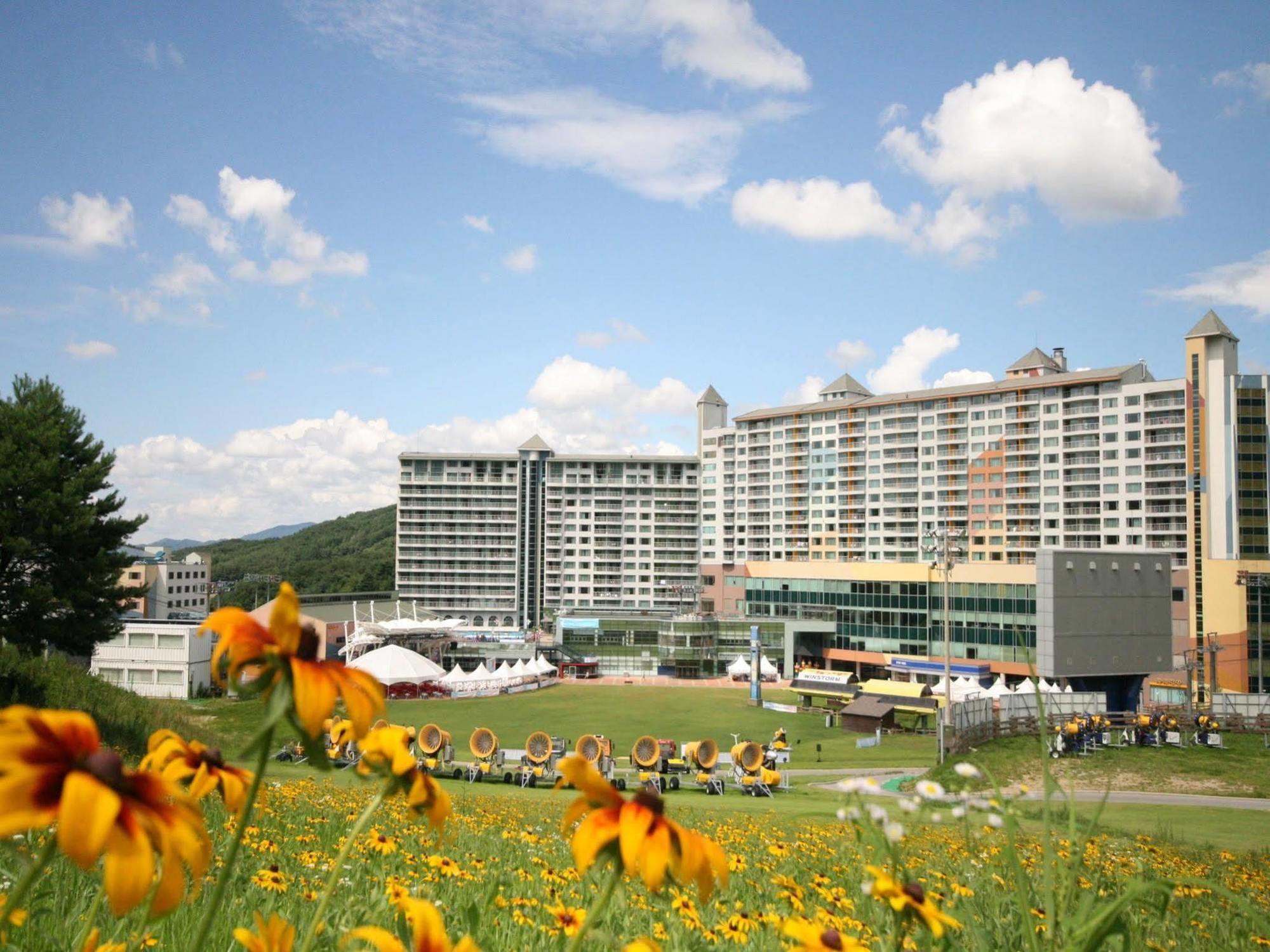 Wellihilli Park Resort Hoengseong Exterior foto